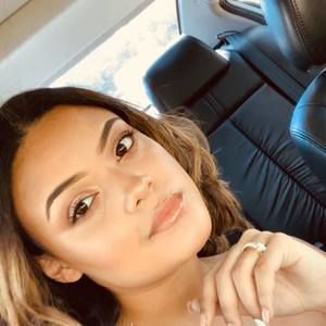 Meet your Posher, Isabel